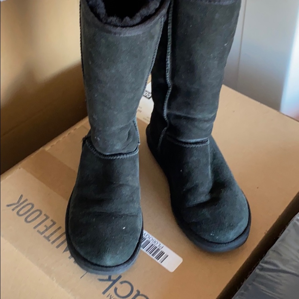 Ugg classic tall boots